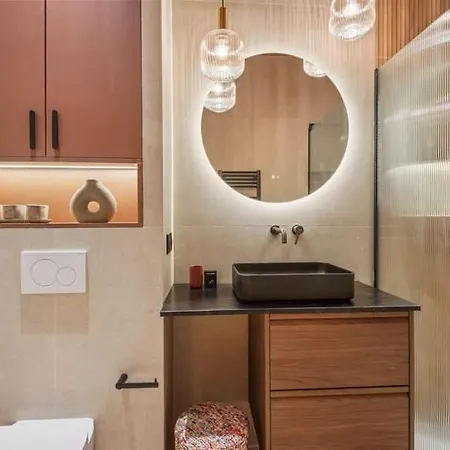 Modern 1bdr Flat In The Heart Of
