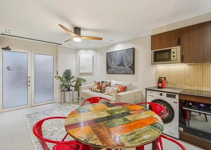 Modern 1bdr Flat In The Heart Of