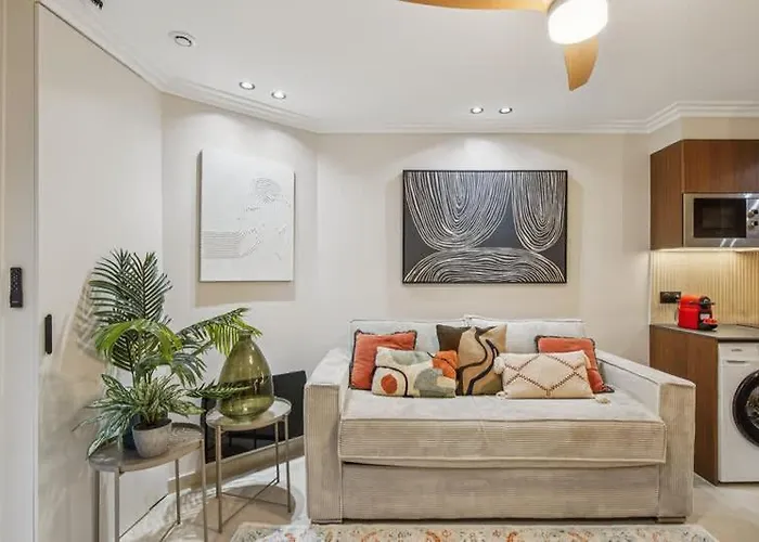 Modern 1bdr Flat In The Heart Of Апартаменты