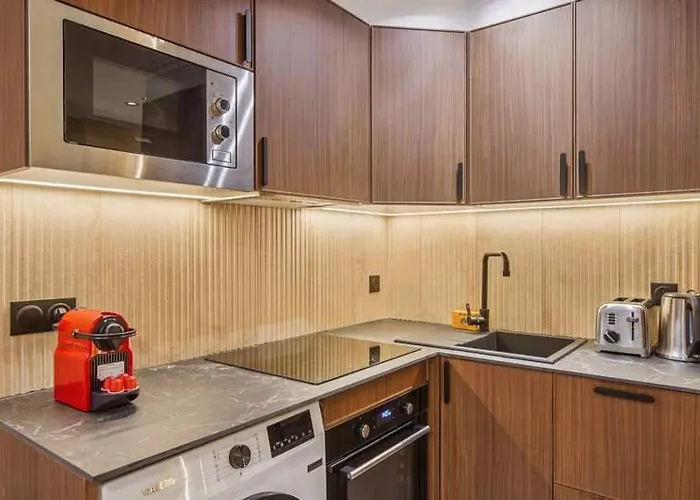 Modern 1bdr Flat In The Heart Of Апартаменты *