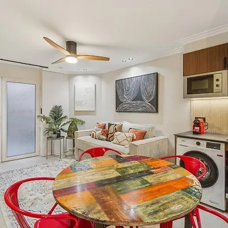 Modern 1bdr Flat In The Heart Of