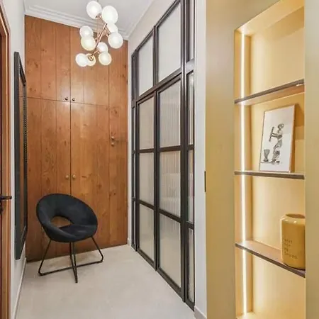 Modern 1bdr Flat In The Heart Of
