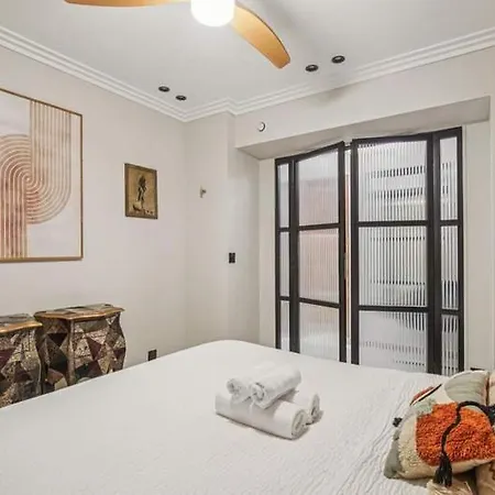 Modern 1bdr Flat In The Heart Of *